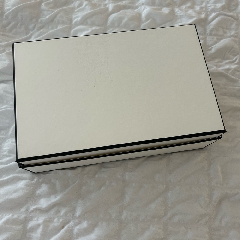CHANEL Gift Box and Dust Bag White with Black Trim - Picture 2 of 3